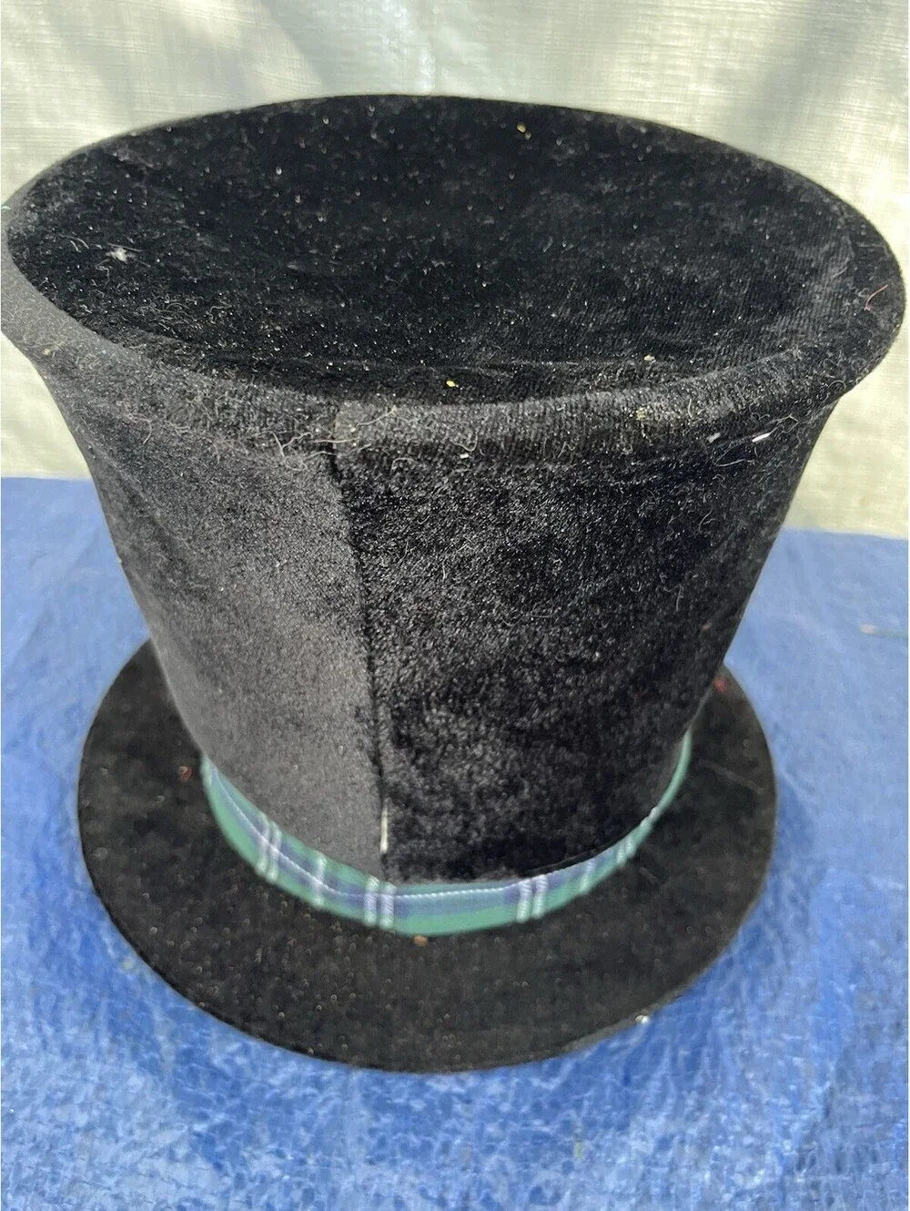 Large Black Top Hat  w/Red Bow Pine Christmas Tree Topper Decor